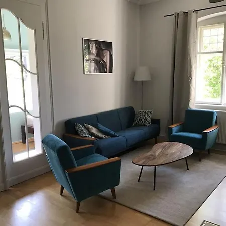Semesterbostad With 2 Bedrooms *