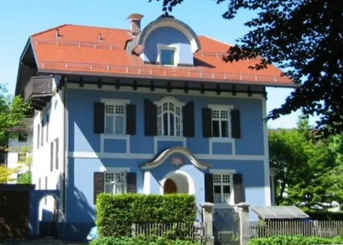 With 2 Bedrooms *