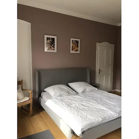 With 2 Bedrooms *